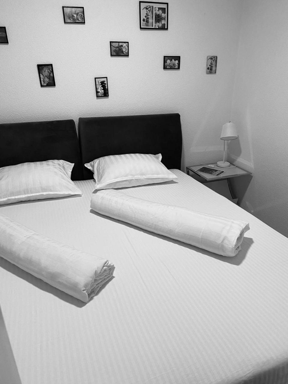 Apartment Etna! Near To Airport Sarajevo Exterior photo